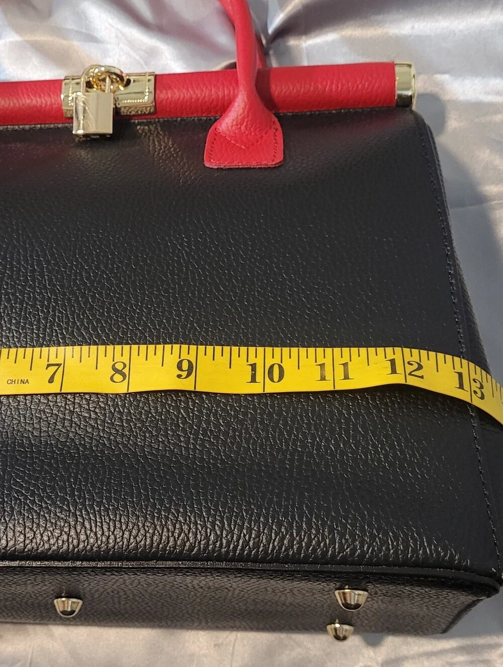 Borse In Pelle Black and Red Leather Top-Handle Women’s Bag Strap. Lock &   Key